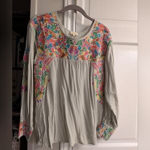 Layerz Clothing Embroidered Floral Lyndi Top - SZ S